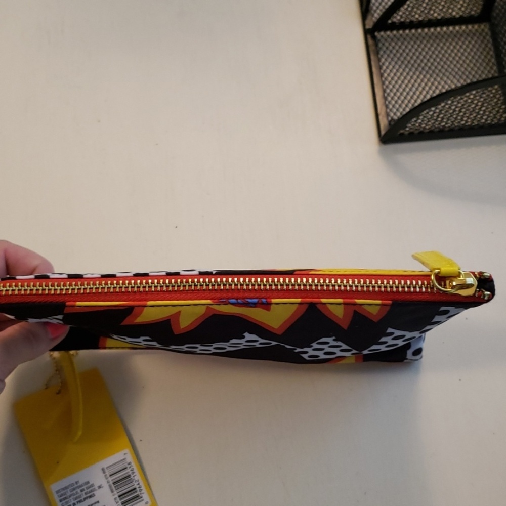 Patterned purse - Picture 2 of 4